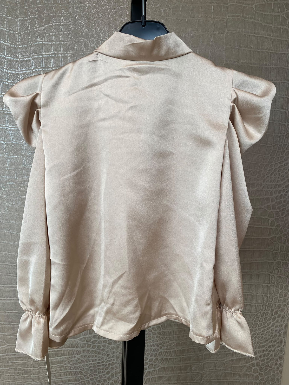 Elegante satijne Blouse met Strik
