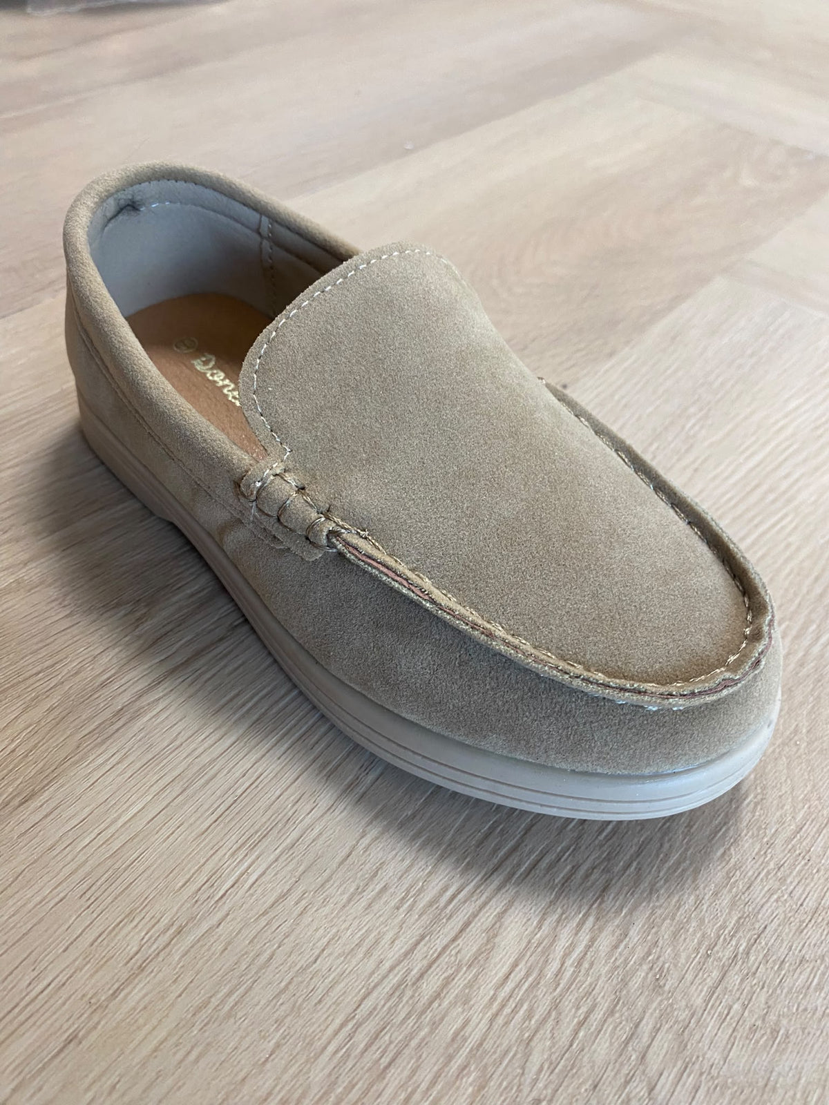Classic Suède Loafers