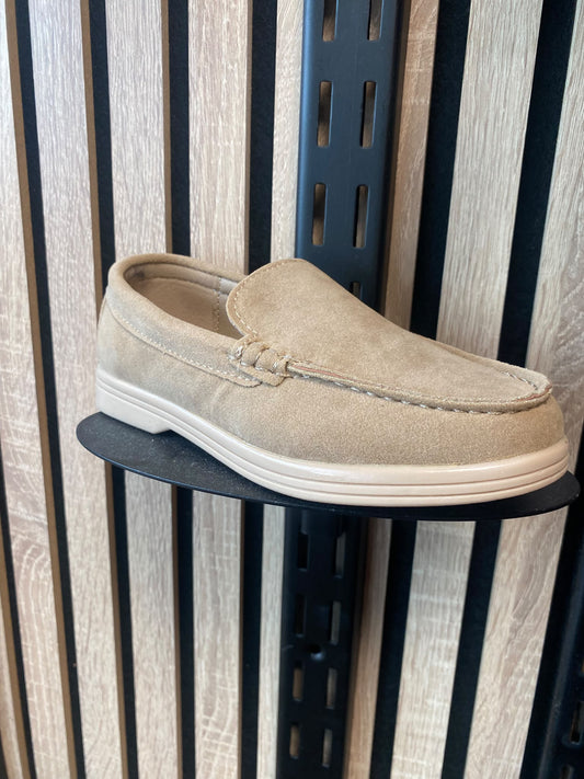 Classic Suède Loafers